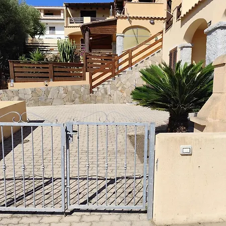 شقة Villetta Con Portico E Giardino Privato, Affacciata Sulla Valle E Con Vista Mare Parziale